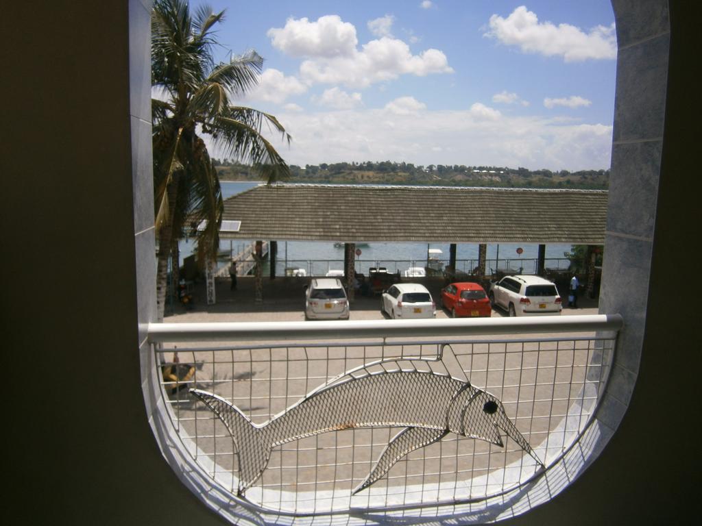 Tudor Water Sports Hotel Mombasa Luaran gambar