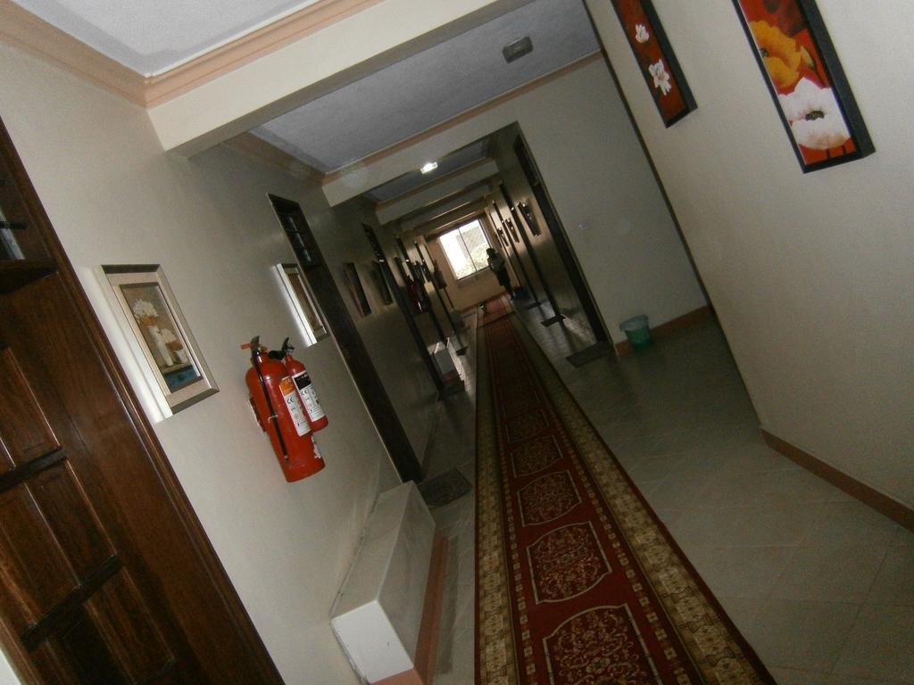 Tudor Water Sports Hotel Mombasa Luaran gambar