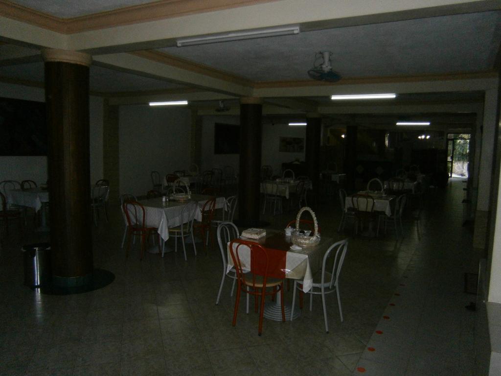 Tudor Water Sports Hotel Mombasa Luaran gambar